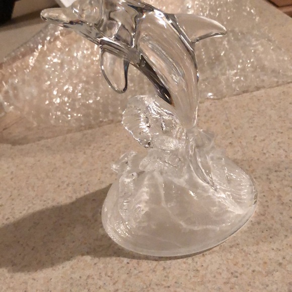 Crystal Dolphin - Picture 7 of 7